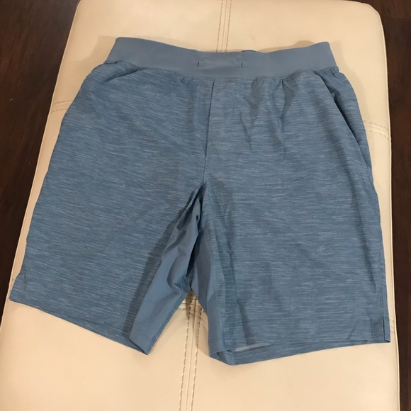 Lululemon Lined Men’s Shorts - Picture 1 of 6
